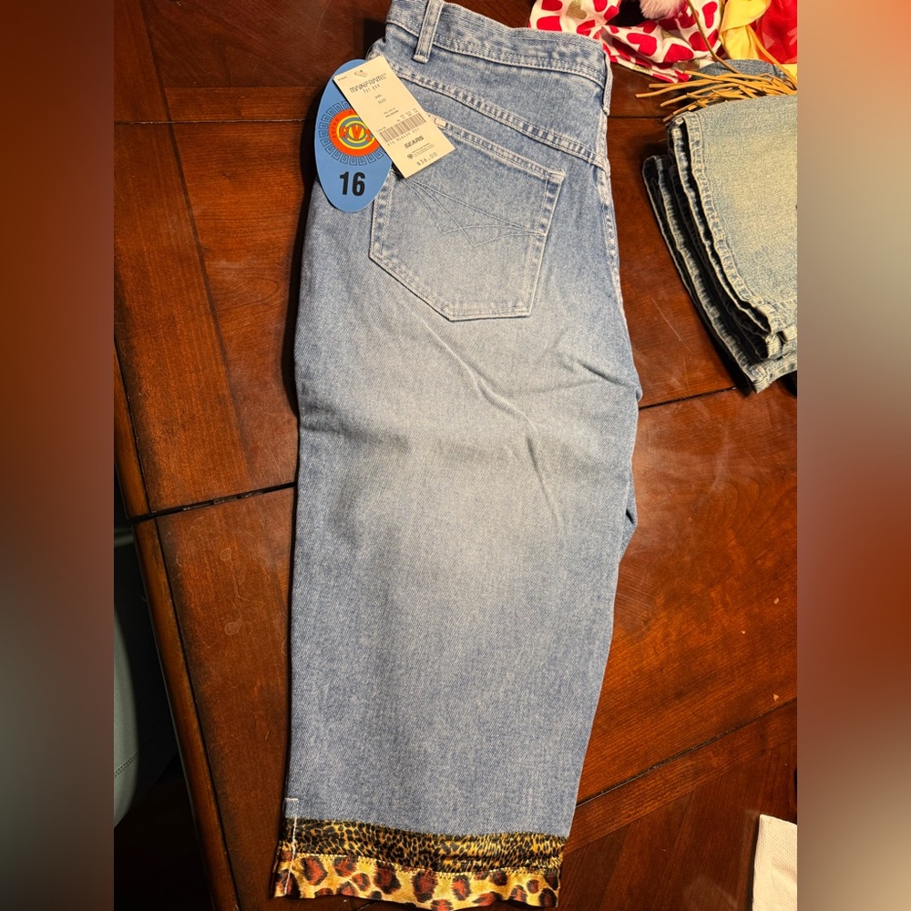 RVT Light Blue Cropped Jeans with Leopard Trim